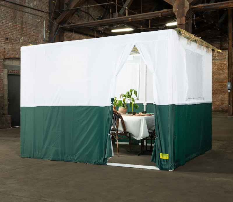Classic Sukkah outside